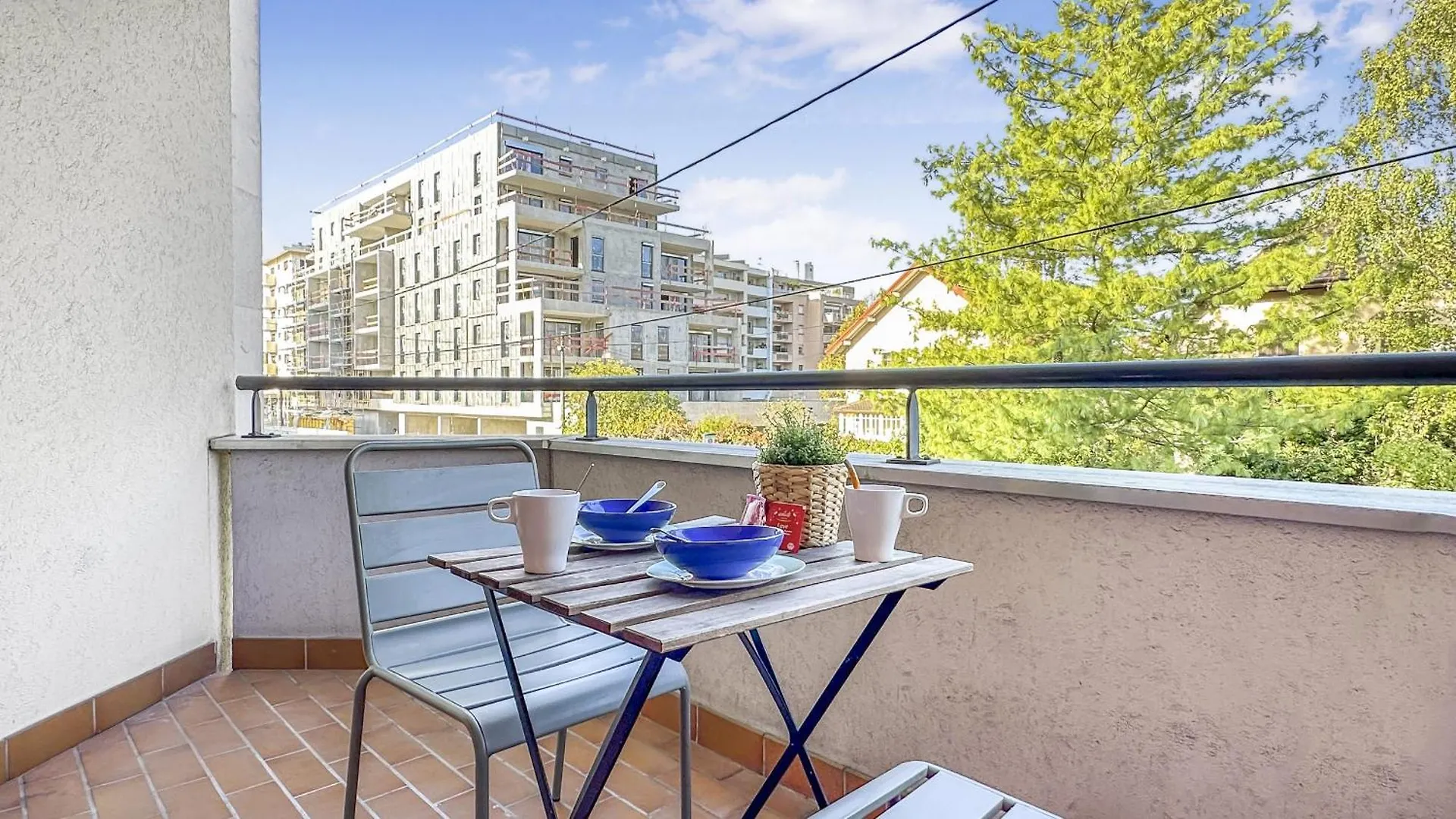 Appartement Homey Florissant - Proche Gare / Parking Gratuit / Balcon Prive / Wifi Gratuit Annemasse France