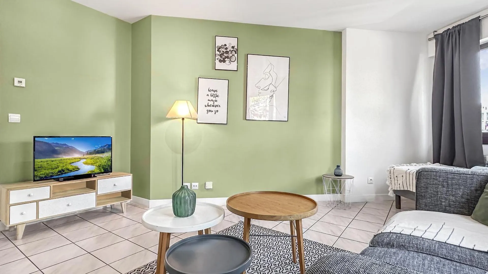 Homey Florissant - Proche Gare / Parking Gratuit / Balcon Prive / Wifi Gratuit Annemasse France