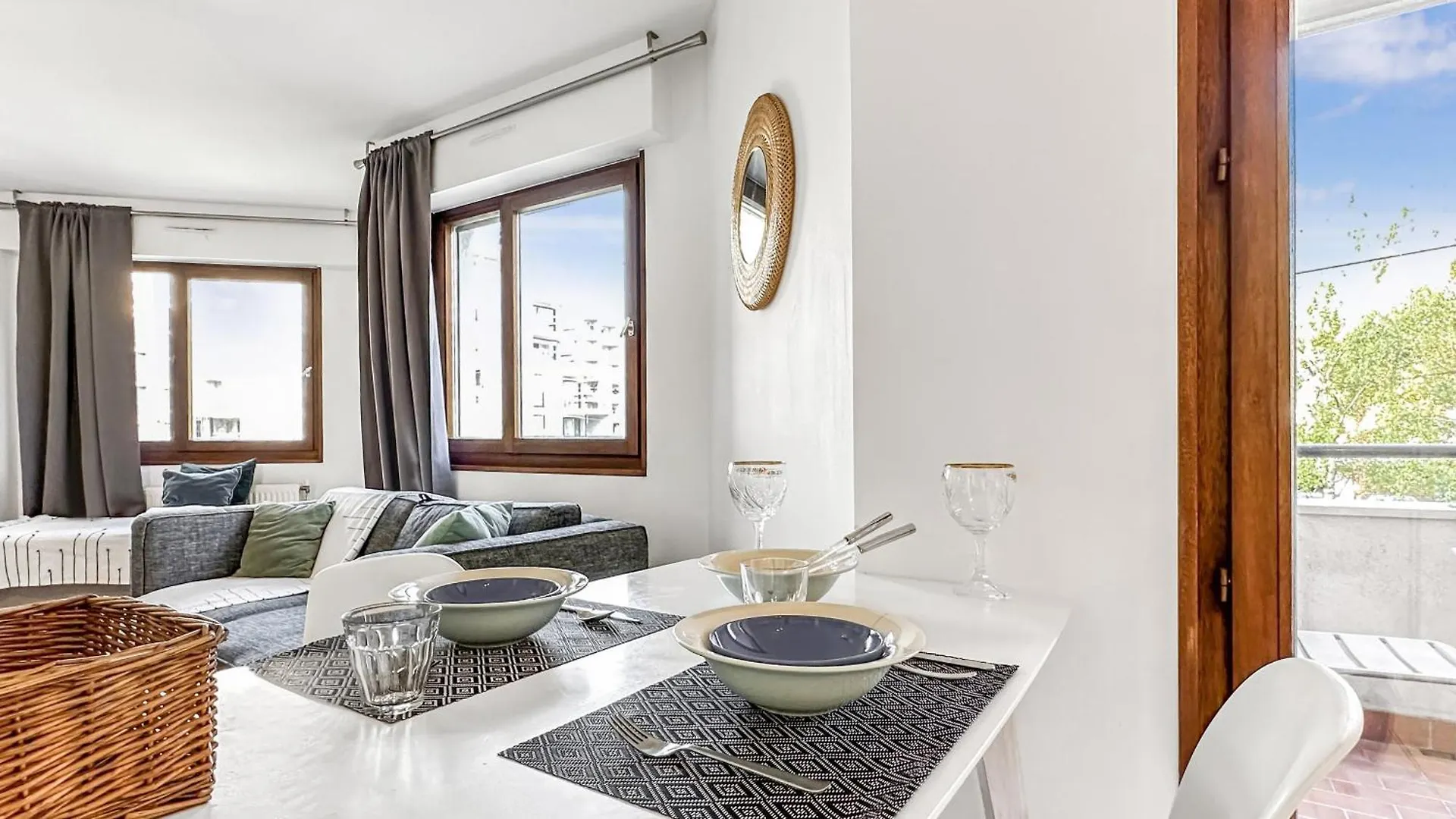 Apartment Homey Florissant - Proche Gare / Parking Gratuit / Balcon Prive / Wifi Gratuit Annemasse