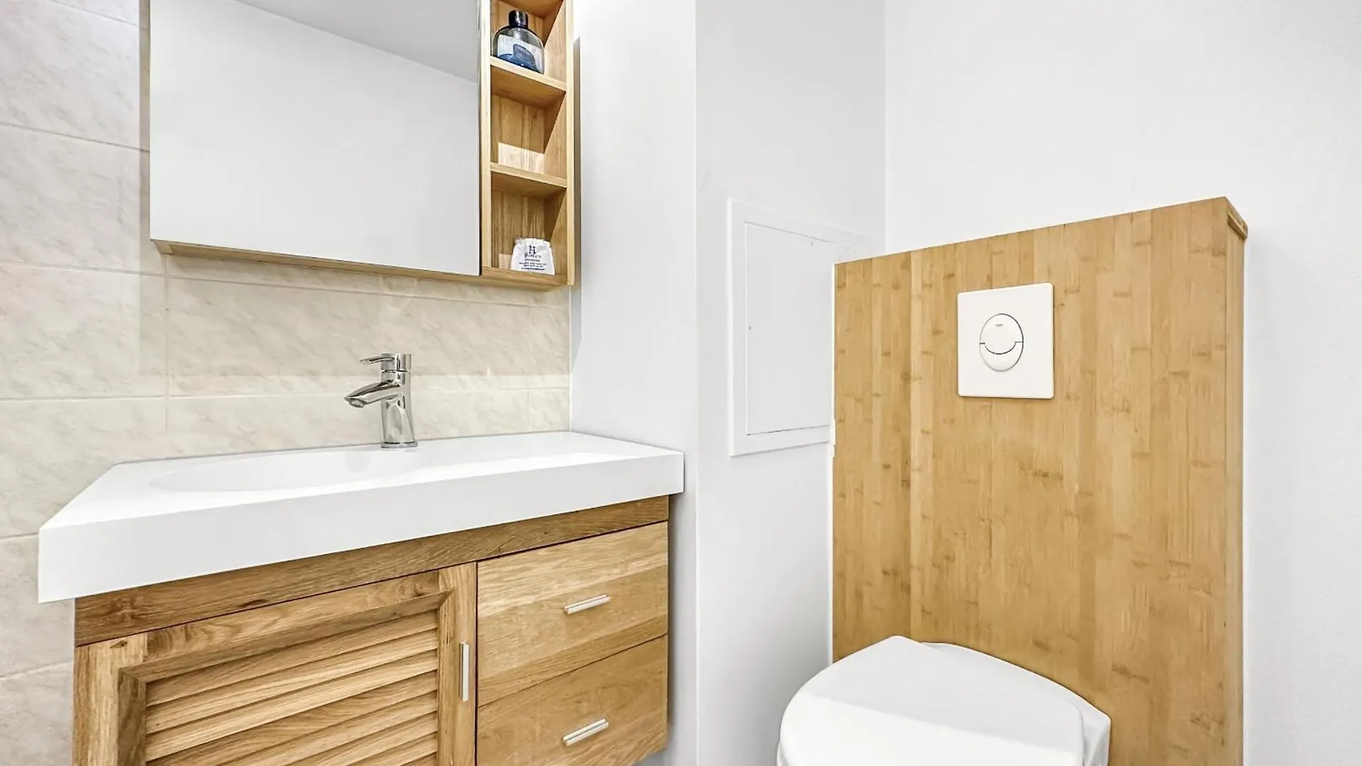 Apartment Homey Florissant - Proche Gare / Parking Gratuit / Balcon Prive / Wifi Gratuit Annemasse France
